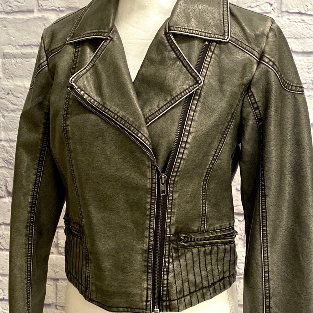 Vegan Leather Women’s Jacket Size M - Picture 3 of 5